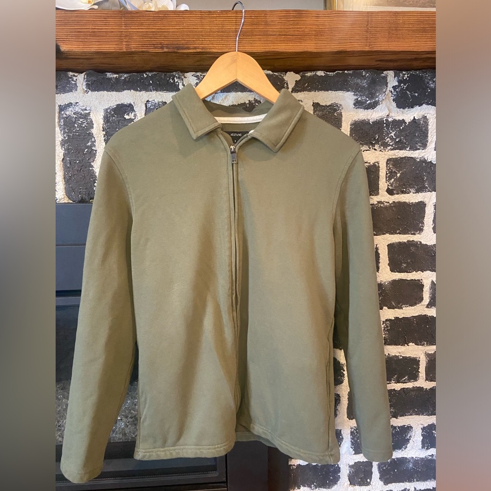 Green Alfani zip up jacket